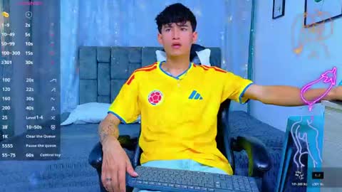 nicolastorres__ online show from 26, 7, 2026