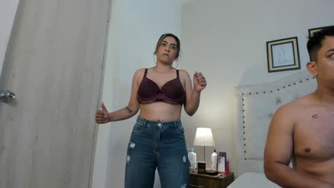 Nicole  Adam online show from 19, 12, 2024