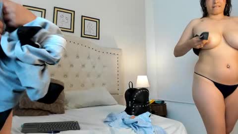 Nicole  Adam online show from 11, 3, 2025