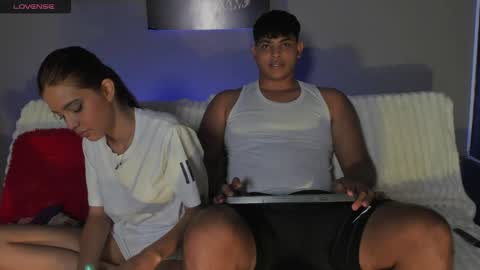 nicole_and_thiago1 online show from 4, 5, 2026