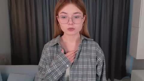 Snapshot of nicole_carters chatting on 12, 10, 2025 Nicole online show from 12, 10, 2025