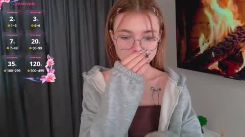 Snapshot of nicole_carters chatting on 16, 10, 2025 Nicole online show from 16, 10, 2025