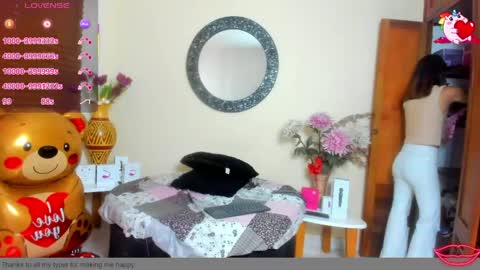 Nicole Santana online show from 8, 5, 2026