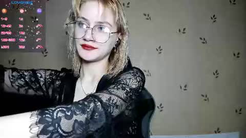 NicoleDavis online show from 28, 6, 2026