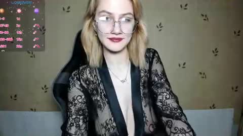 NicoleDavis online show from 4, 7, 2026