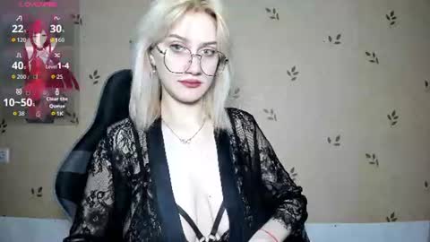 NicoleDavis online show from 25, 7, 2026