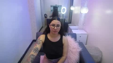 nicolee_8 online show from 28, 9, 2025