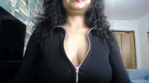 Nicole online show from 25, 5, 2026
