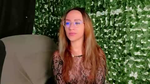 nicoleirisxxx online show from 30, 6, 2026