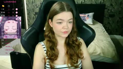 Snapshot of nicolemeew chatting on 29, 5, 2026 NicoleMeew online show from 29, 5, 2026