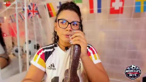 Andrea give it a thumbs up please its important  online show from 14, 6, 2026