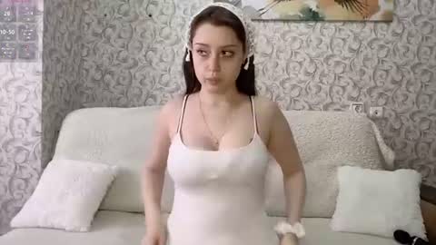 Snapshot of nicolemoretti chatting on 2, 7, 2026 NicoleMoretti online show from 2, 7, 2026