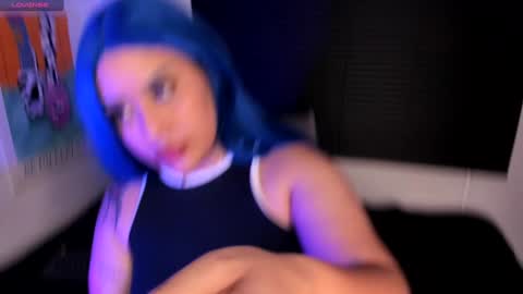 Snapshot of nicoleozzyy chatting on 18, 12, 2024 Nico online show from 18, 12, 2024