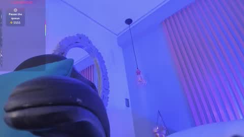 Nicole online show from 19, 11, 2025