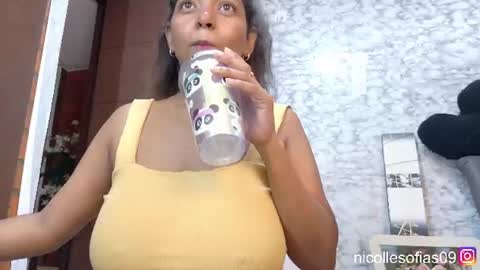 Snapshot of nicolle4 chatting on 16, 6, 2026 nicolle4 online show from 16, 6, 2026