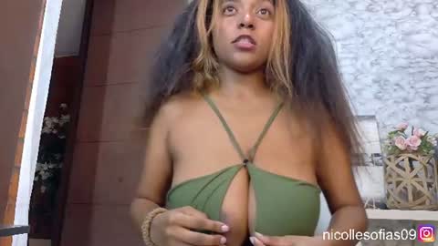 Snapshot of nicolle4 chatting on 20, 6, 2026 nicolle4 online show from 20, 6, 2026