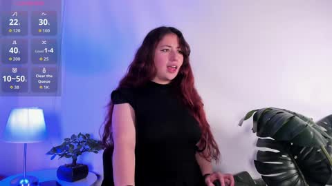 nicolle_evanss_ online show from 31, 3, 2026