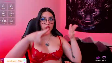 Snapshot of nicolle_ruizz chatting on 8, 7, 2026 Nicoll online show from 8, 7, 2026