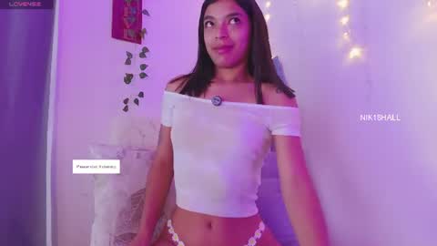 Snapshot of nicolle_swt chatting on 24, 6, 2026 Nicolle online show from 24, 6, 2026
