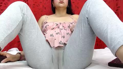 NICOLLE online show from 15, 5, 2026