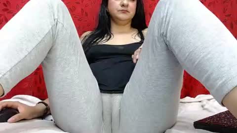 Snapshot of nicolleowens chatting on 25, 6, 2026 NICOLLE online show from 25, 6, 2026