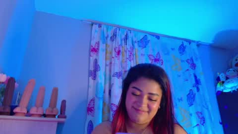 Snapshot of nicolletaylorq chatting on 7, 7, 2026 Nicolle Miley online show from 7, 7, 2026