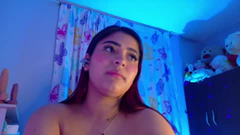 Snapshot of nicolletaylorq chatting on 7, 7, 2026 Nicolle Miley online show from 7, 7, 2026