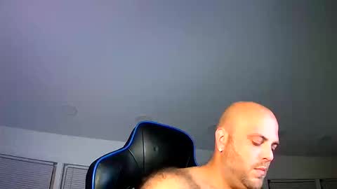 Snapshot of nightlifecouple chatting on 10, 10, 2025 nightlifecouple online show from 10, 10, 2025