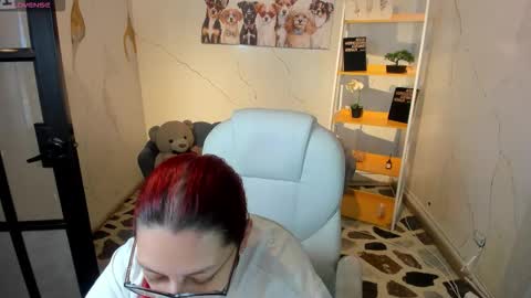 Snapshot of niickyjones chatting on 20, 10, 2025 Anni online show from 20, 10, 2025
