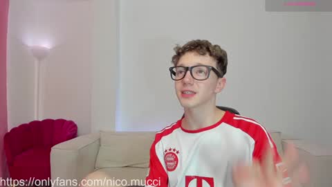 Nicolas Mucci online show from 30, 12, 2024