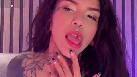 Snapshot of niinaink chatting on 4, 4, 2026 NINAINK online show from 4, 4, 2026