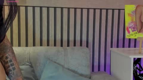 Snapshot of niinaink chatting on 17, 4, 2026 NINAINK online show from 17, 4, 2026
