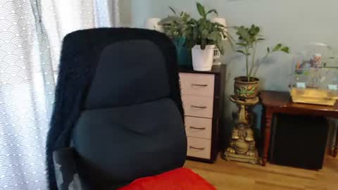 Snapshot of nika_black111 chatting on 28, 7, 2026 Nika online show from 28, 7, 2026
