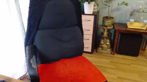 Snapshot of nika_black111 chatting on 28, 7, 2026 Nika online show from 28, 7, 2026