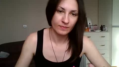 nika_smily online show from 7, 5, 2026