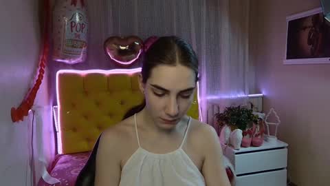 nikastarkk online show from 1, 3, 2025