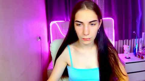 nikastarkk online show from 9, 9, 2025