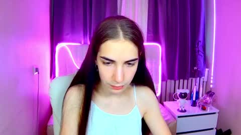 nikastarkk online show from 13, 9, 2025