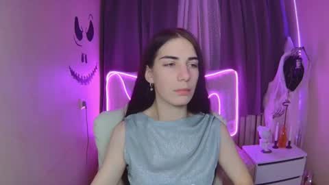 nikastarkk online show from 16, 10, 2025