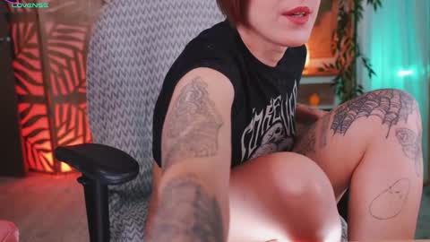 Snapshot of nikaxreznik chatting on 28, 11, 2025 Nika online show from 28, 11, 2025