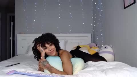 Snapshot of nikayasworld chatting on 28, 10, 2025 nikayasworld online show from 28, 10, 2025