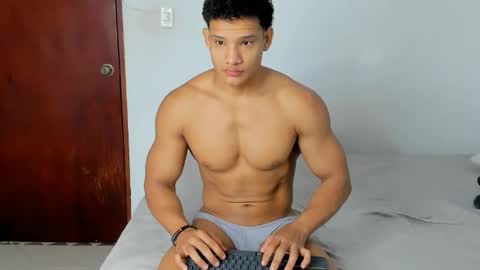 Snapshot of niki_marti chatting on 29, 9, 2025 niki online show from 29, 9, 2025