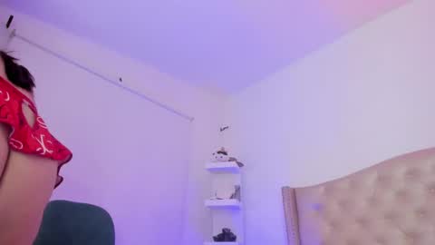 Snapshot of nikiibrooks chatting on 24, 2, 2025 Niikii online show from 24, 2, 2025