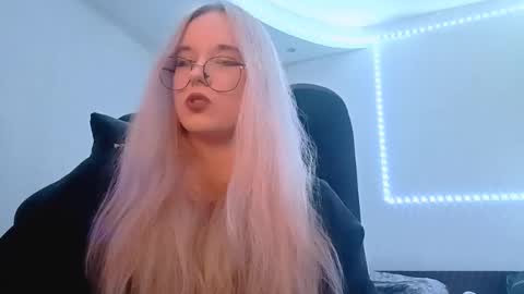 Trax online show from 10, 11, 2025