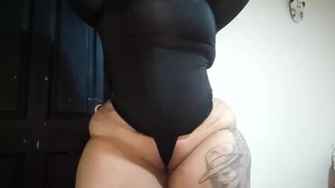 Snapshot of nikki_gray chatting on 8, 3, 2026 Nikkita online show from 8, 3, 2026