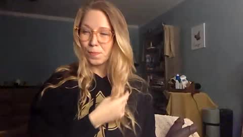 nikkib653466 online show from 6, 8, 2026