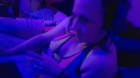 Nikkie online show from 19, 9, 2025