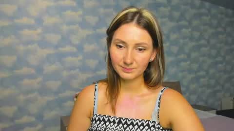 nikkikiss___ online show from 29, 6, 2026