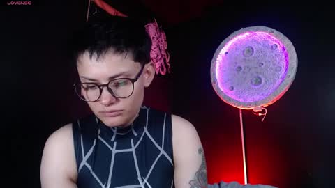 Nikky online show from 21, 4, 2026