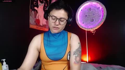 Nikky online show from 22, 4, 2026
